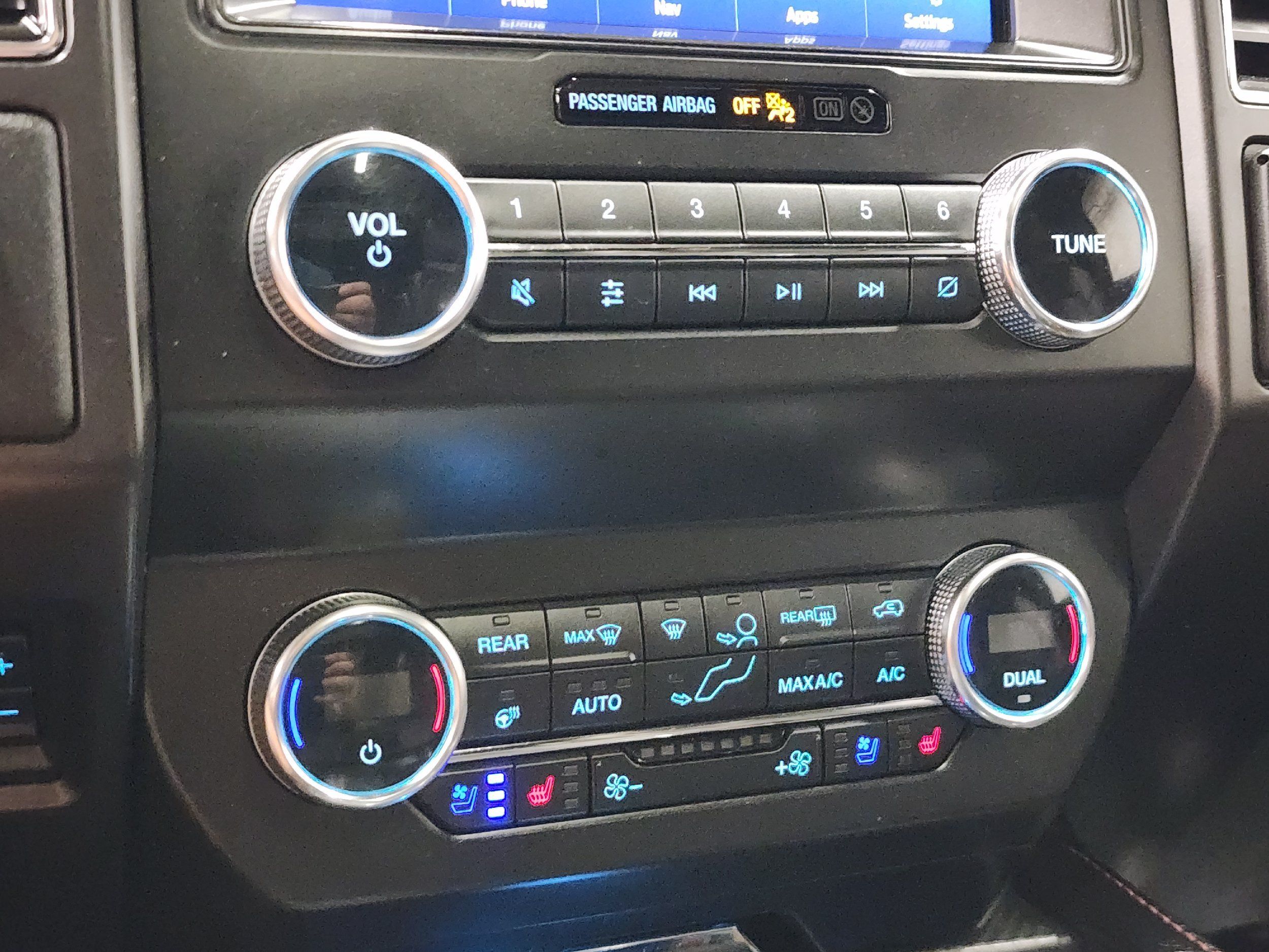 2021 Ford Expedition MAX Limited photo 29