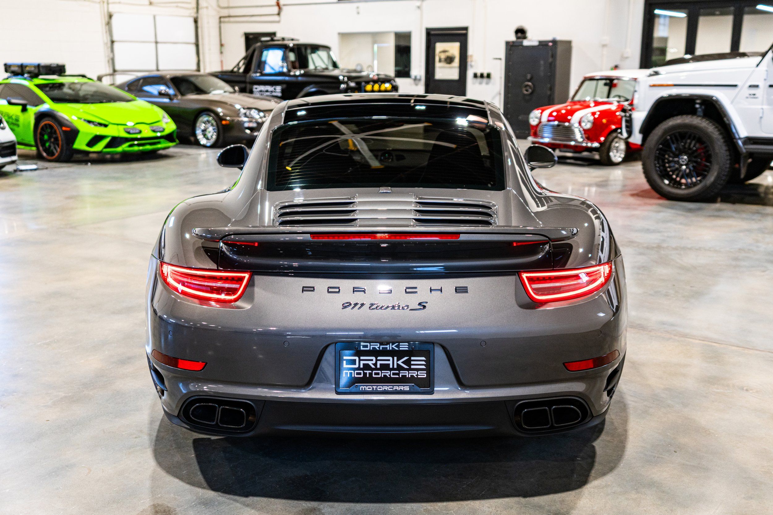 2015 Porsche 911 Turbo S - Photo 8