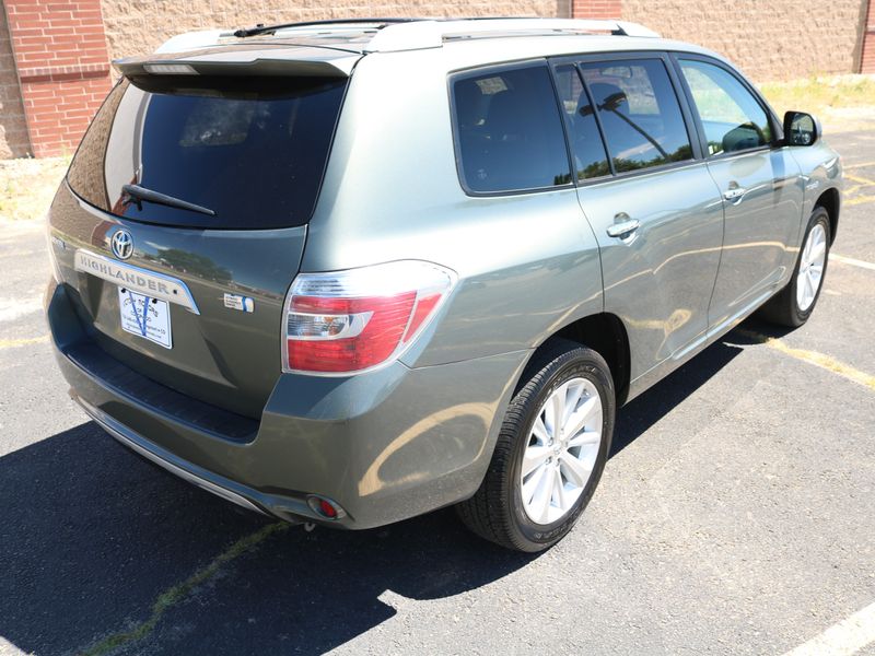 2008 Toyota Highlander Hybrid AWD | Victory Motors of Colorado