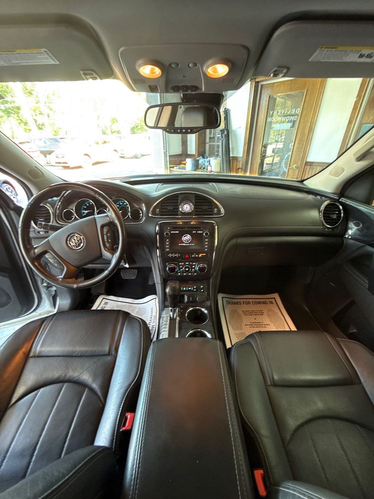 2017 Buick Enclave Premium photo 19