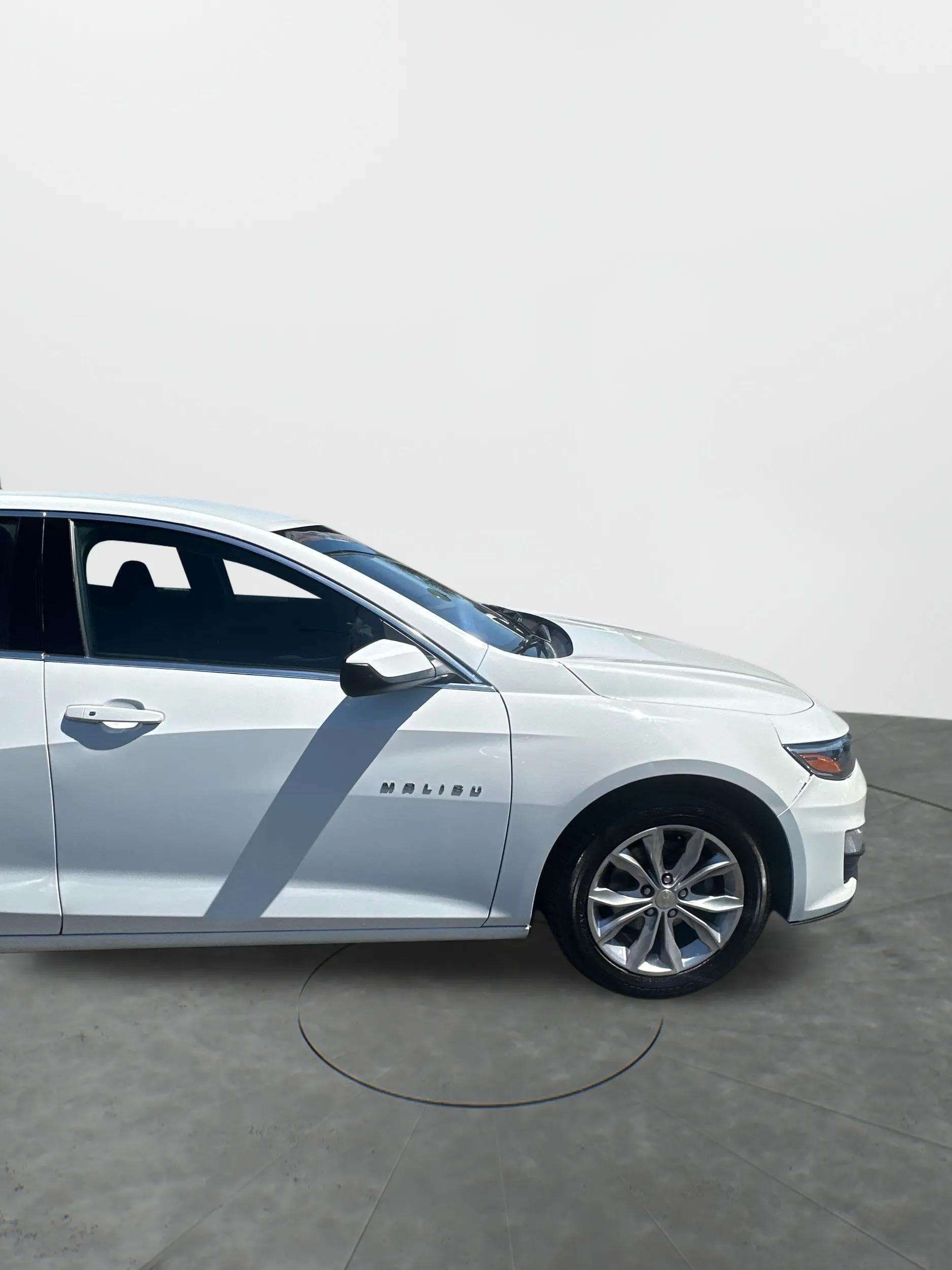 2023 Chevrolet Malibu 1LT - Photo 30