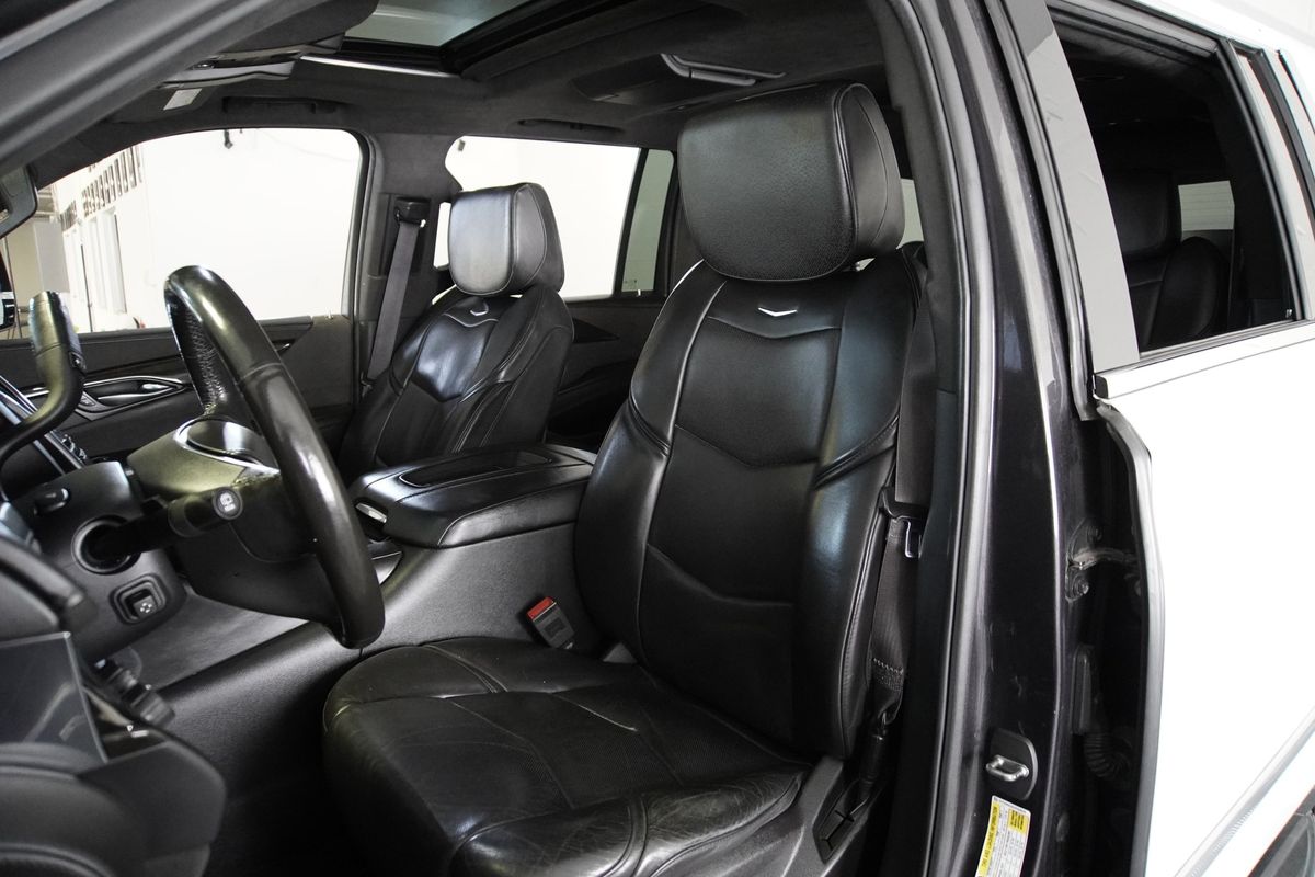 2016 Cadillac Escalade ESV Platinum