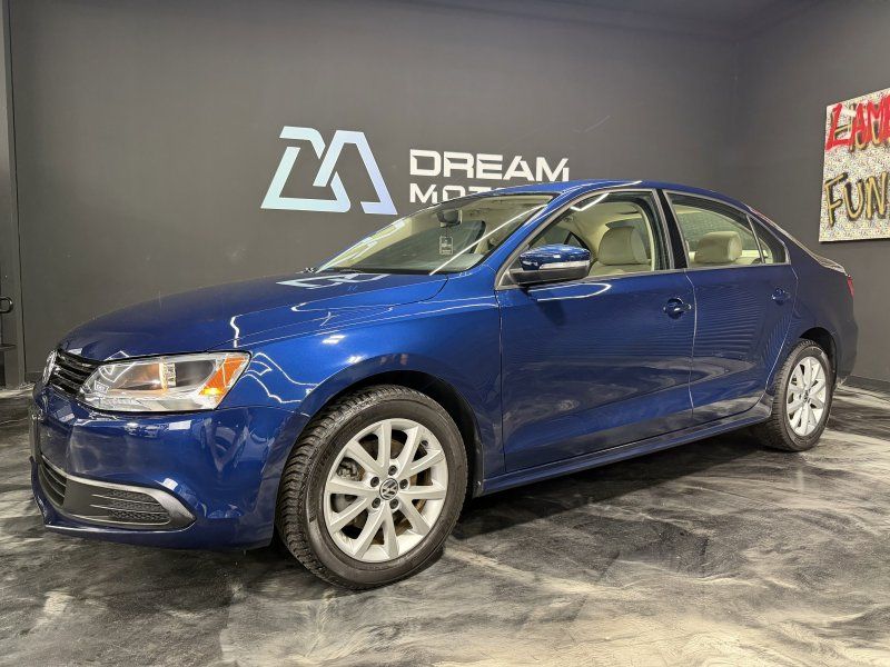 Blue 2012 Volkswagen Jetta Sedan Front-Wheel Drive 6-Speed Automatic