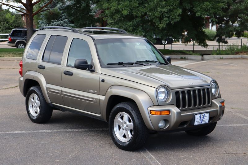 2004 Jeep Liberty Limited | Victory Motors of Colorado
