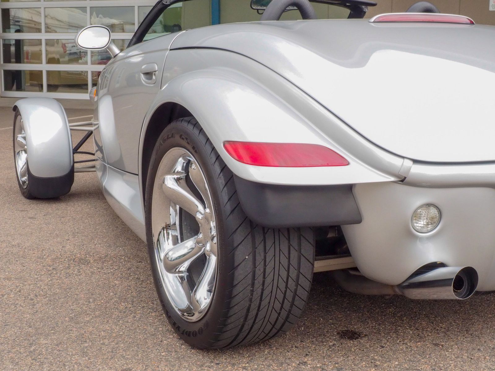 2000 Plymouth Prowler 23