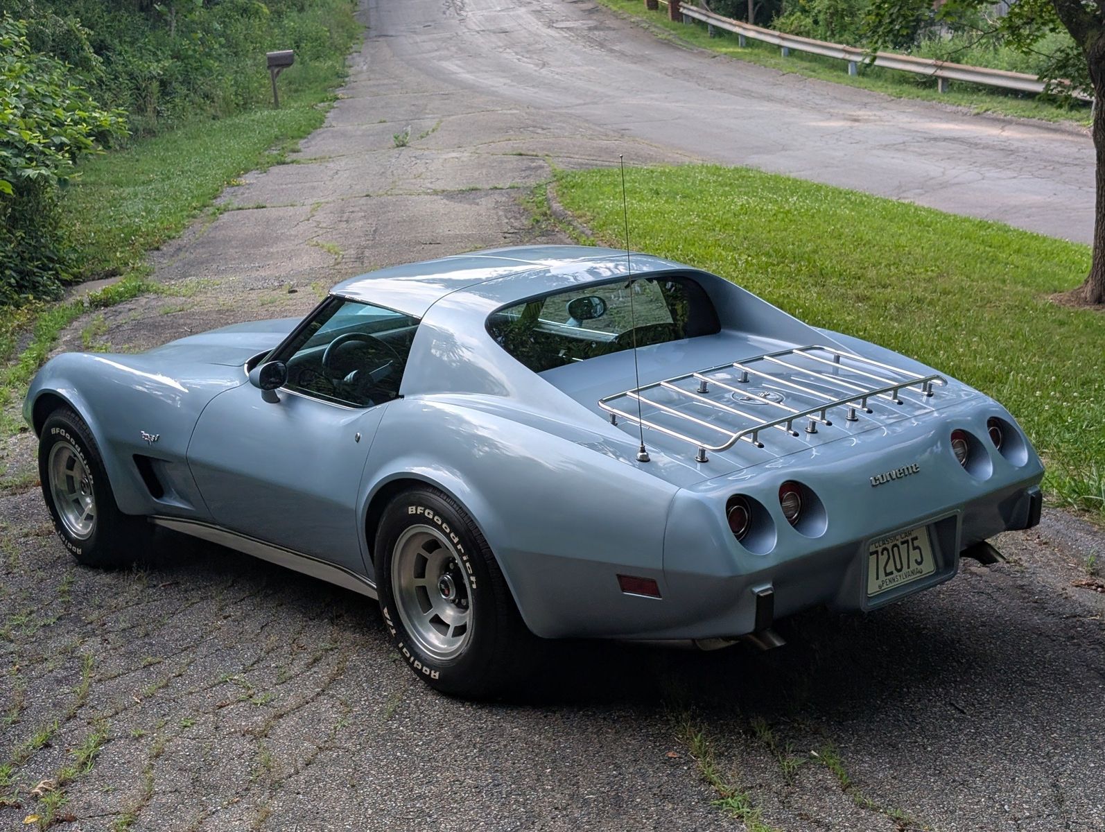 1977 Chevrolet Corvette 36