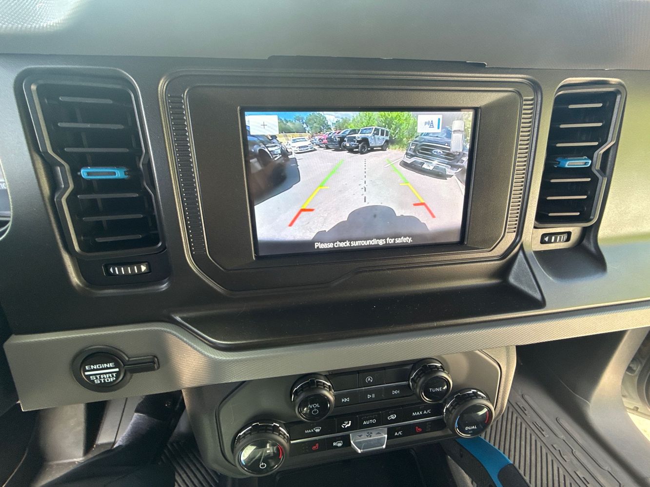 2023 Ford Bronco 2-Door Black Diamond - Photo 19