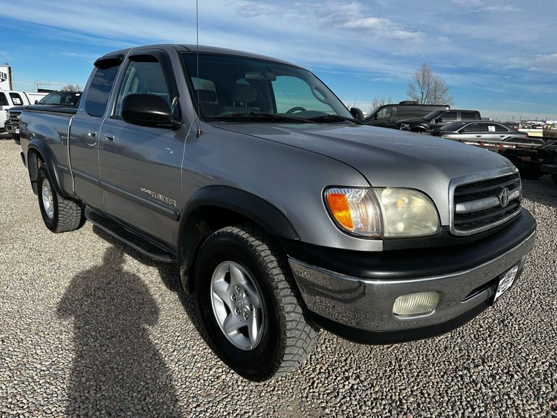 2002 Toyota Tundra SR5 V8 | Berkenkotter Motors