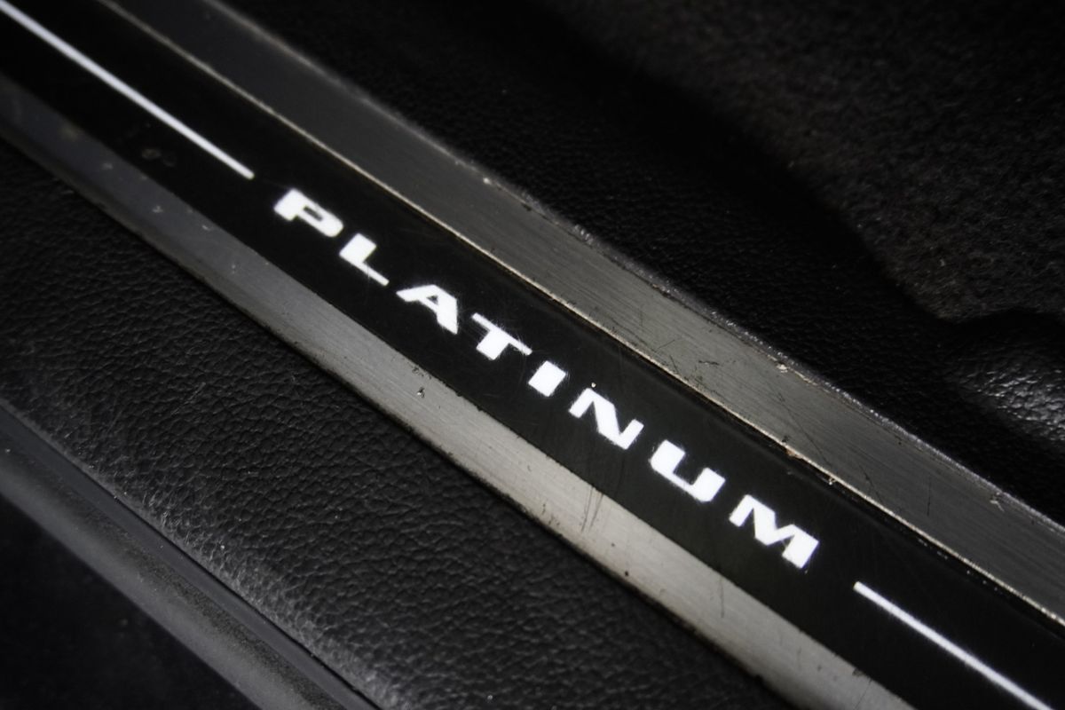 2016 Cadillac Escalade ESV Platinum