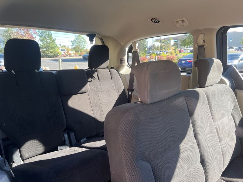 Dodge grand caravan 7 hot sale seater