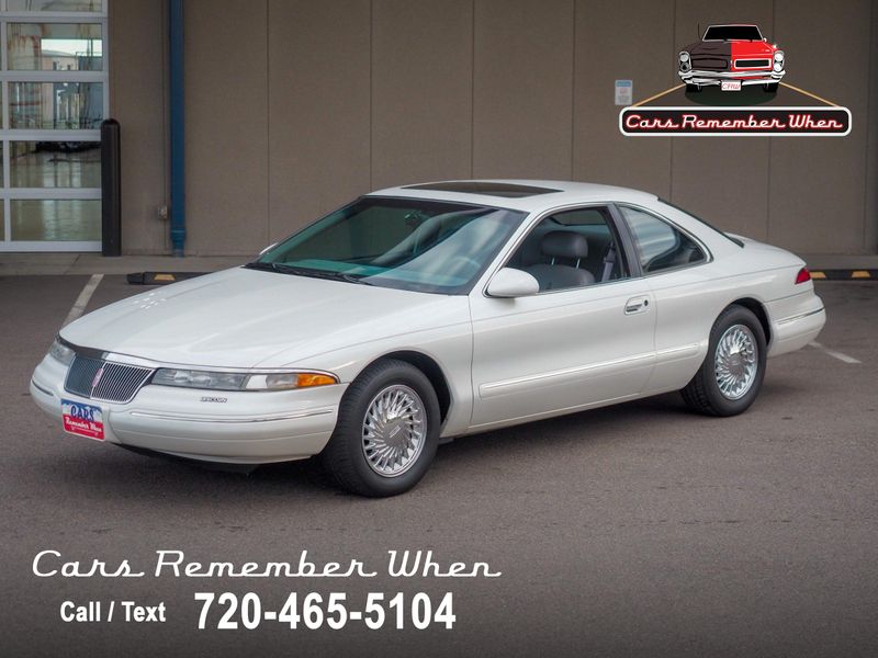 1994 Volcanic  NM-MT グレード8 1994 Lincoln Mark VIII | Cars Remember When
