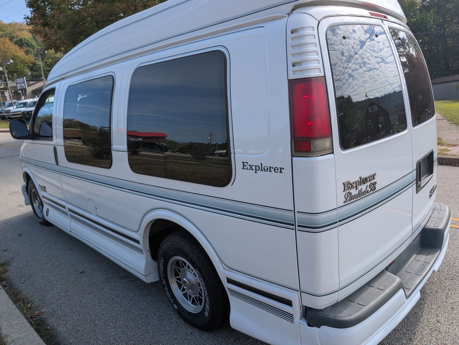1997 Chevrolet Express G1500 36