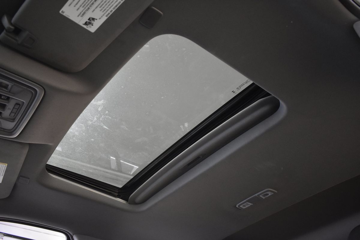 2024 GMC Sierra 1500 4WD Crew Cab Short Box SLT