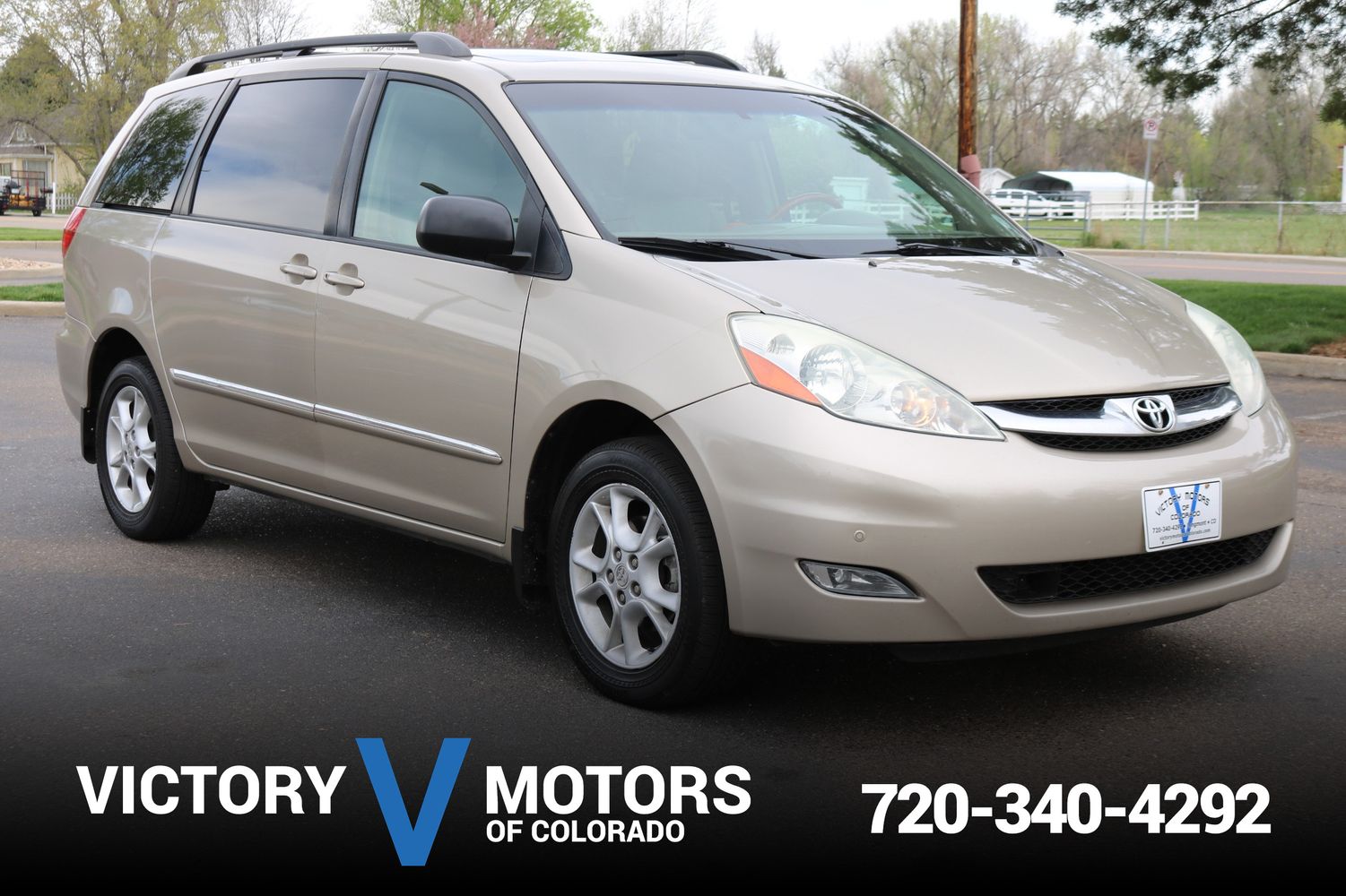 2006 Toyota Sienna XLE Limited 7 Passenger | Victory Motors of Colorado