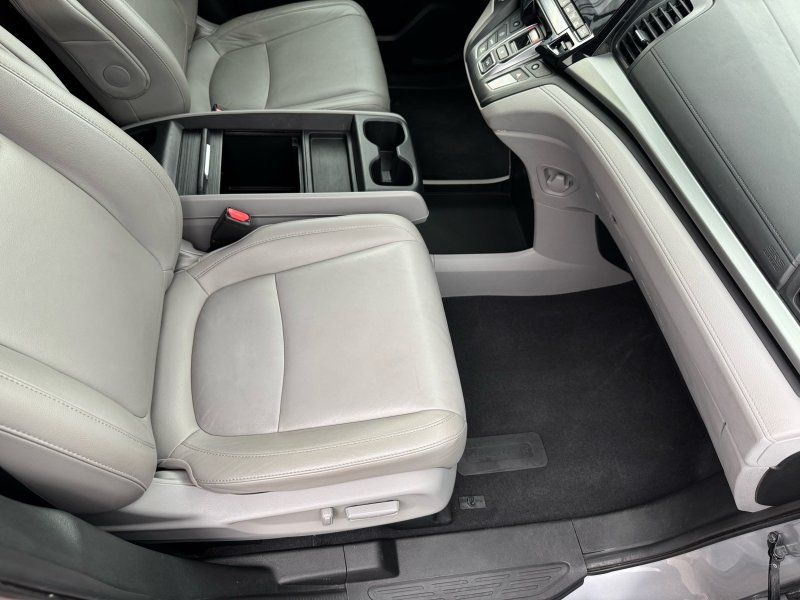 2020 Honda Odyssey EX-L photo 20