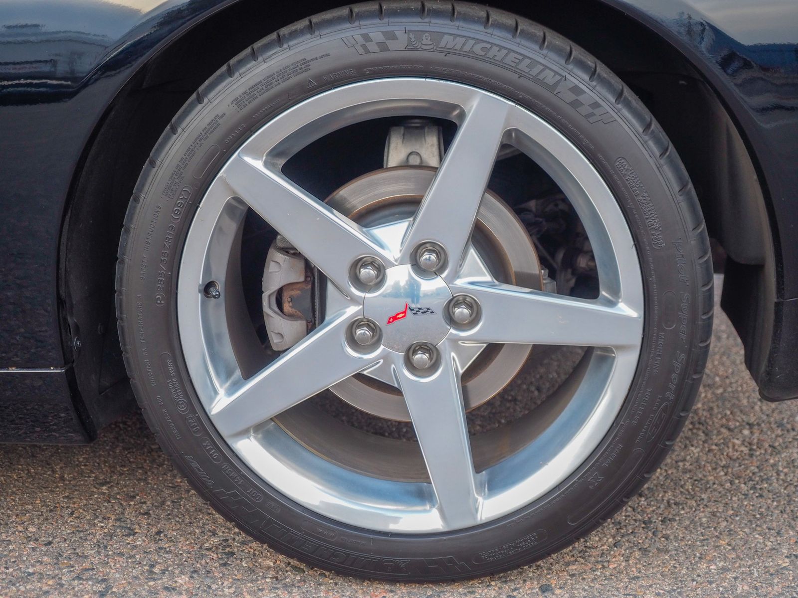 2005 Chevrolet Corvette 32