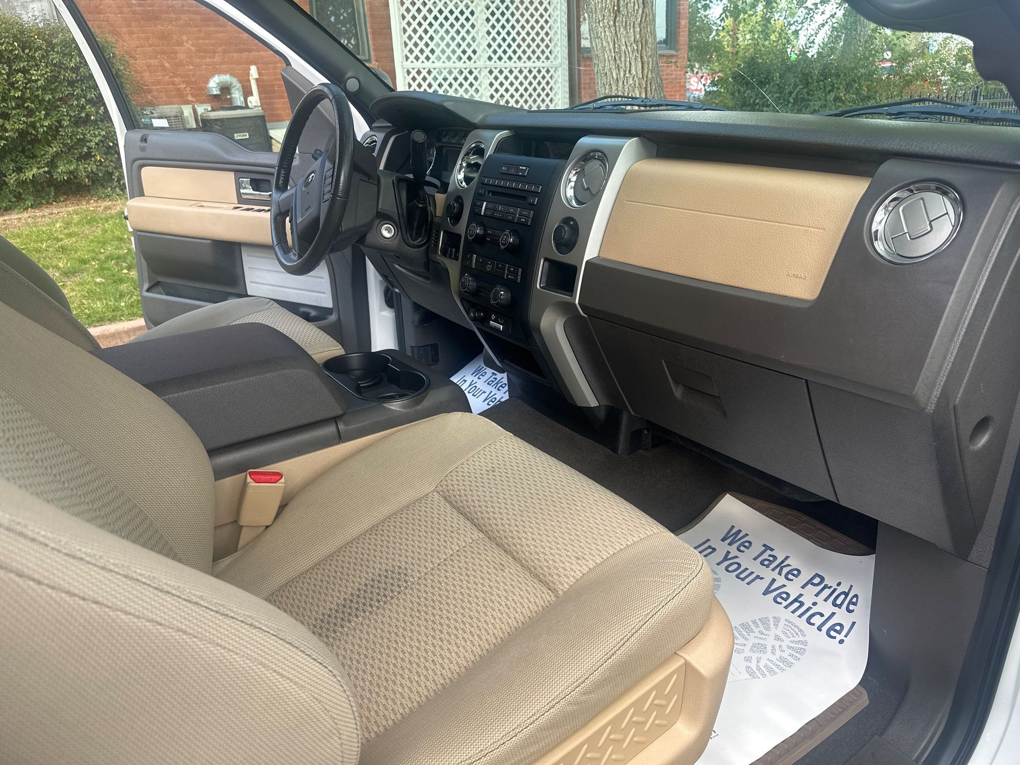 2012 Ford F-150 XLT photo 12