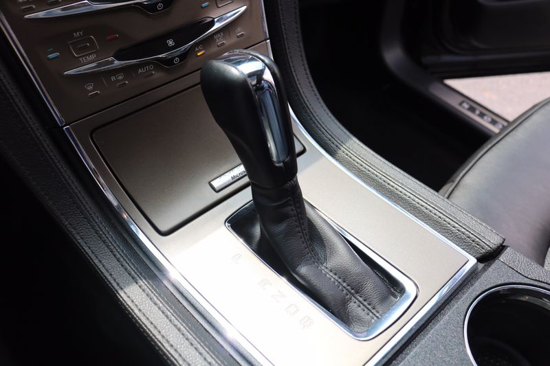 2013 Lincoln MKX AWD | Victory Motors of Colorado