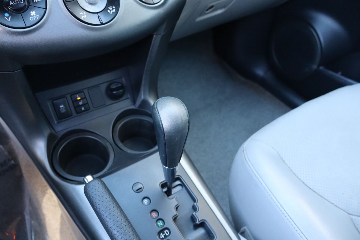 2010 Toyota RAV4 Limited V6