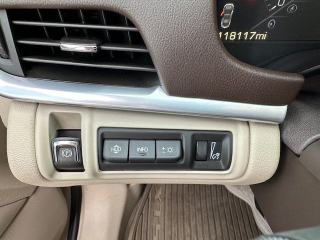 2014 Cadillac XTS Premium photo 11