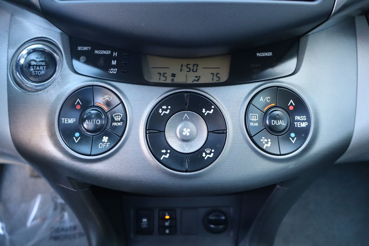 2010 Toyota RAV4 Limited V6