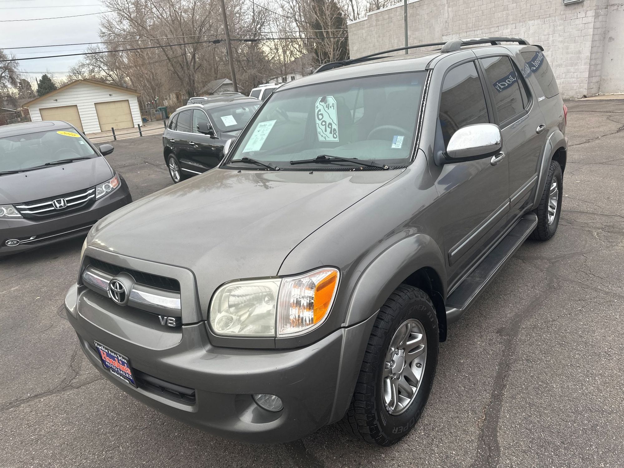 2007 Toyota Sequoia Limited photo 2