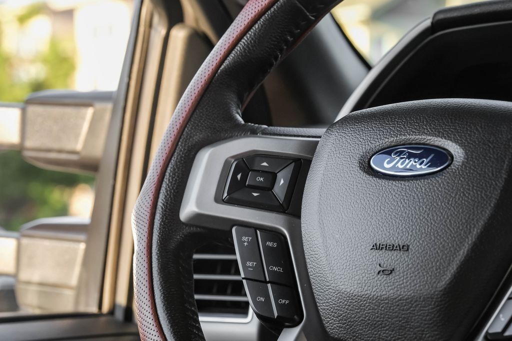 2022 Ford F-250 photo 16