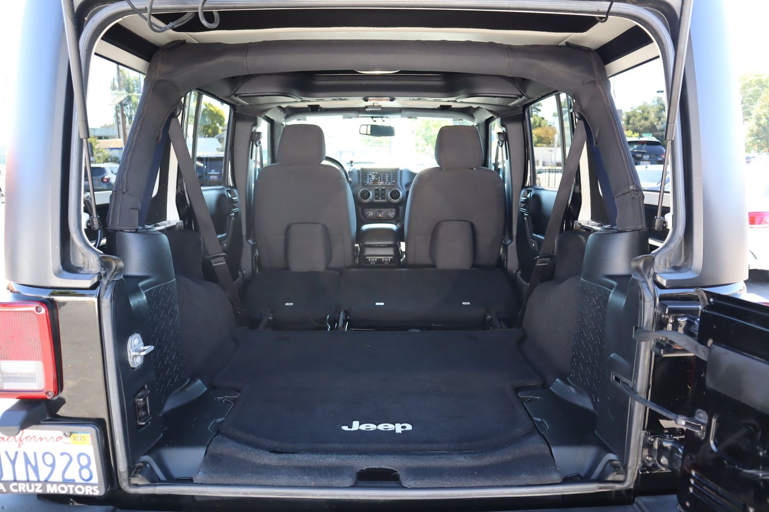2016 Jeep Wrangler Unlimited Sport S photo 17