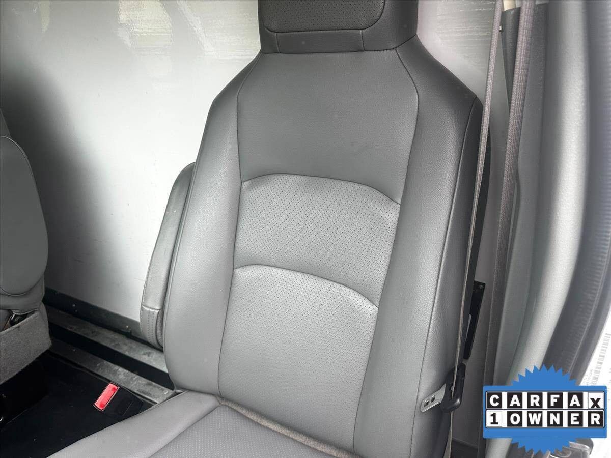 2017 Ford E-Series 39