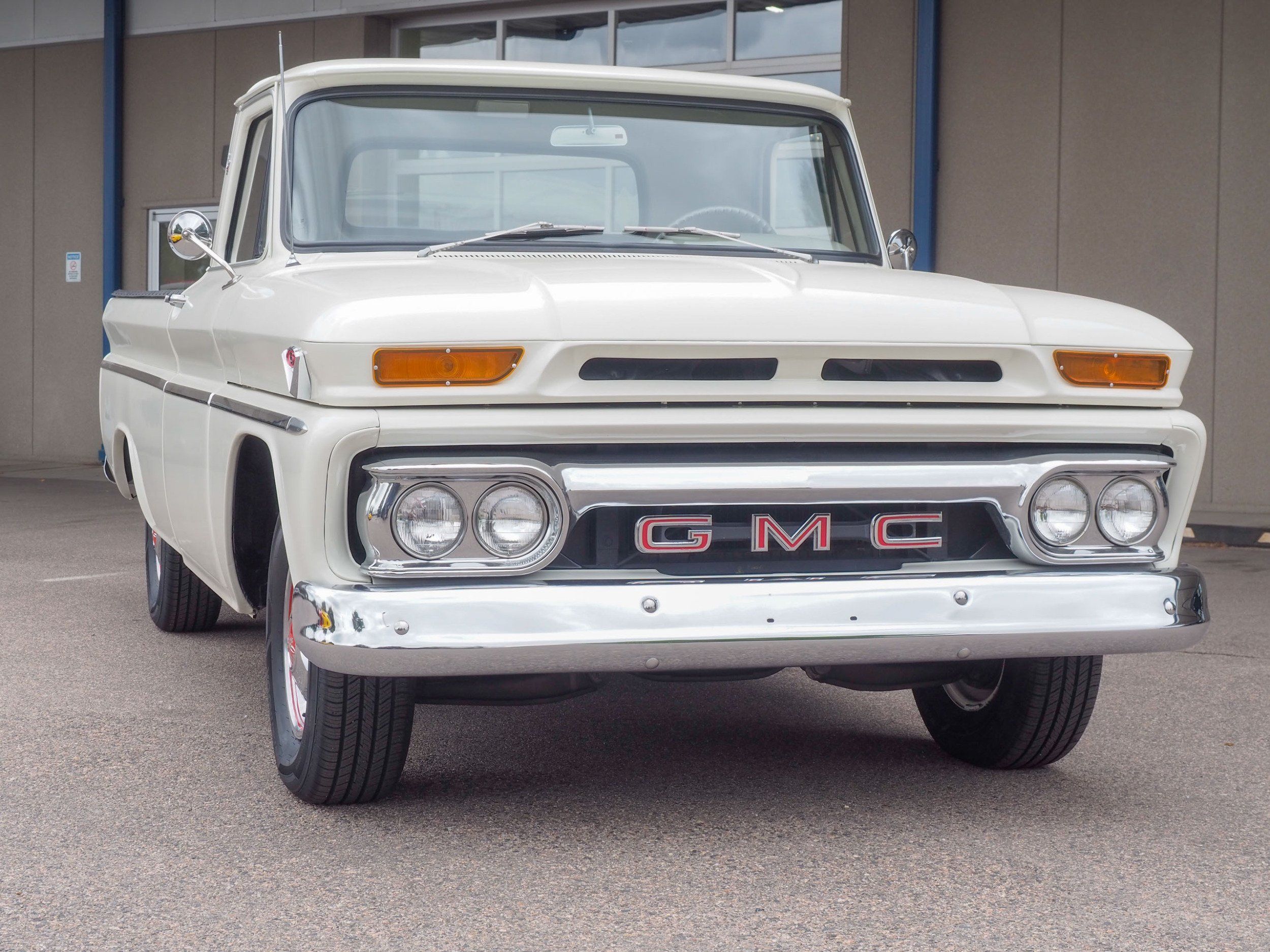 1966 GMC Pickup White RWD