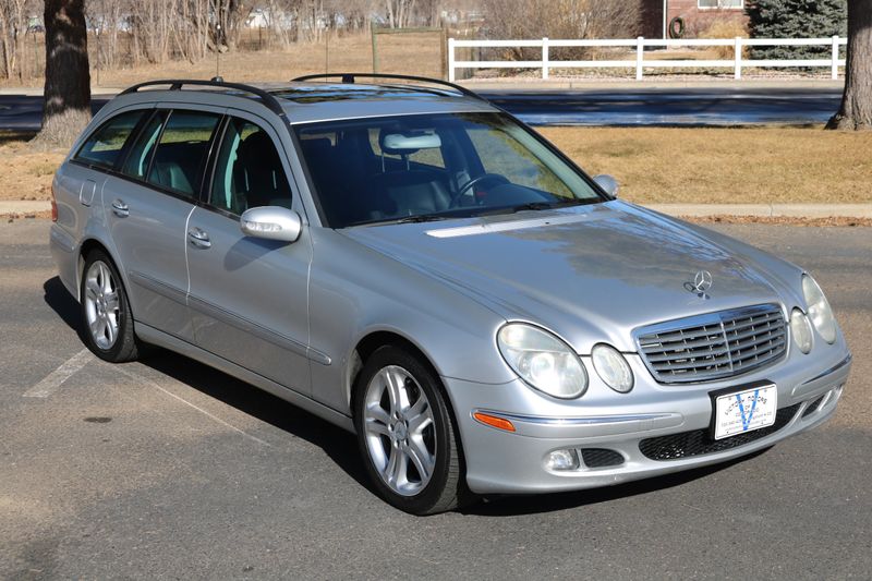 2005 Mercedes-Benz E-500 Photos