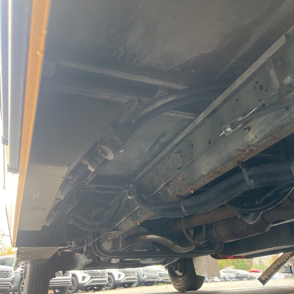 2016 Ford E-Series 33