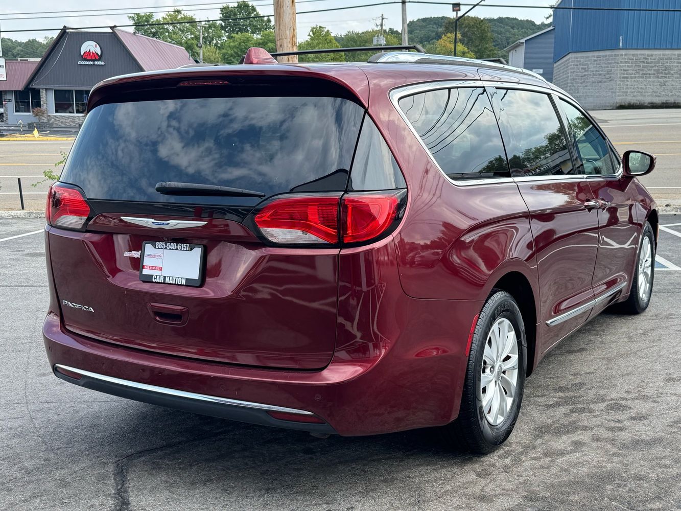 2018 Chrysler Pacifica Touring L photo 7