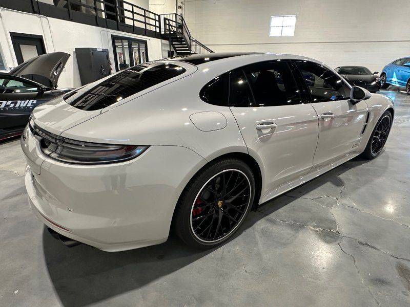 2023 Porsche Panamera GTS, photo 5