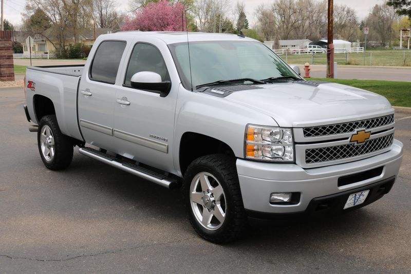 2013 Chevrolet Silverado 2500HD Photos