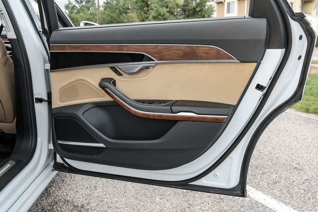 2019 Audi A8 L 55 photo 48