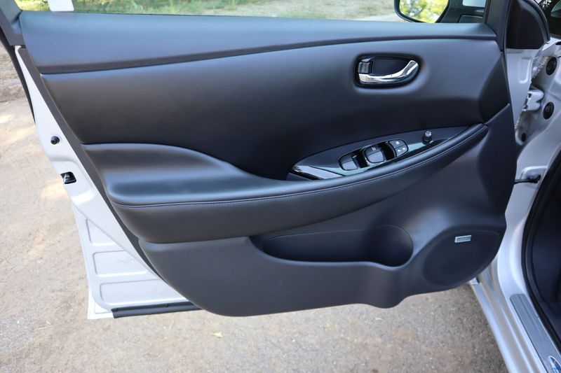 2015 Nissan LEAF SL | Victory Motors of Colorado