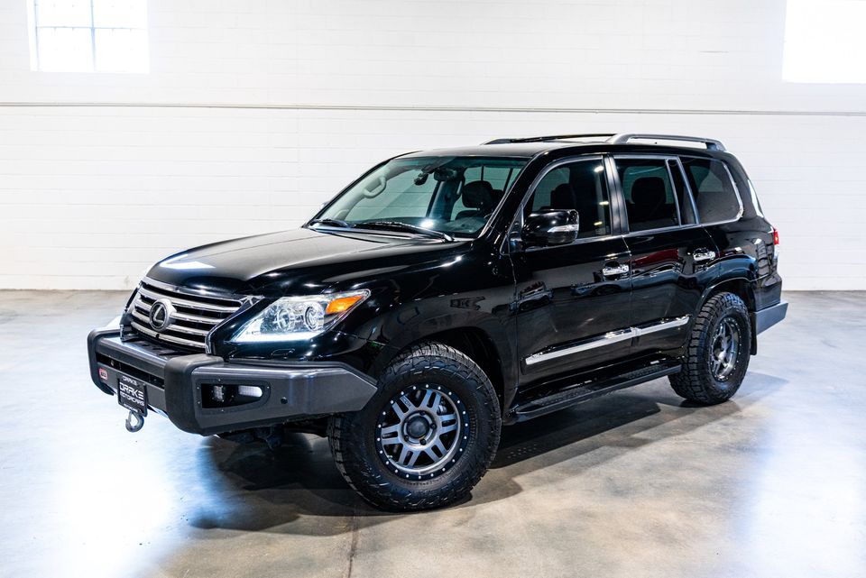 2013 Lexus LX 570 