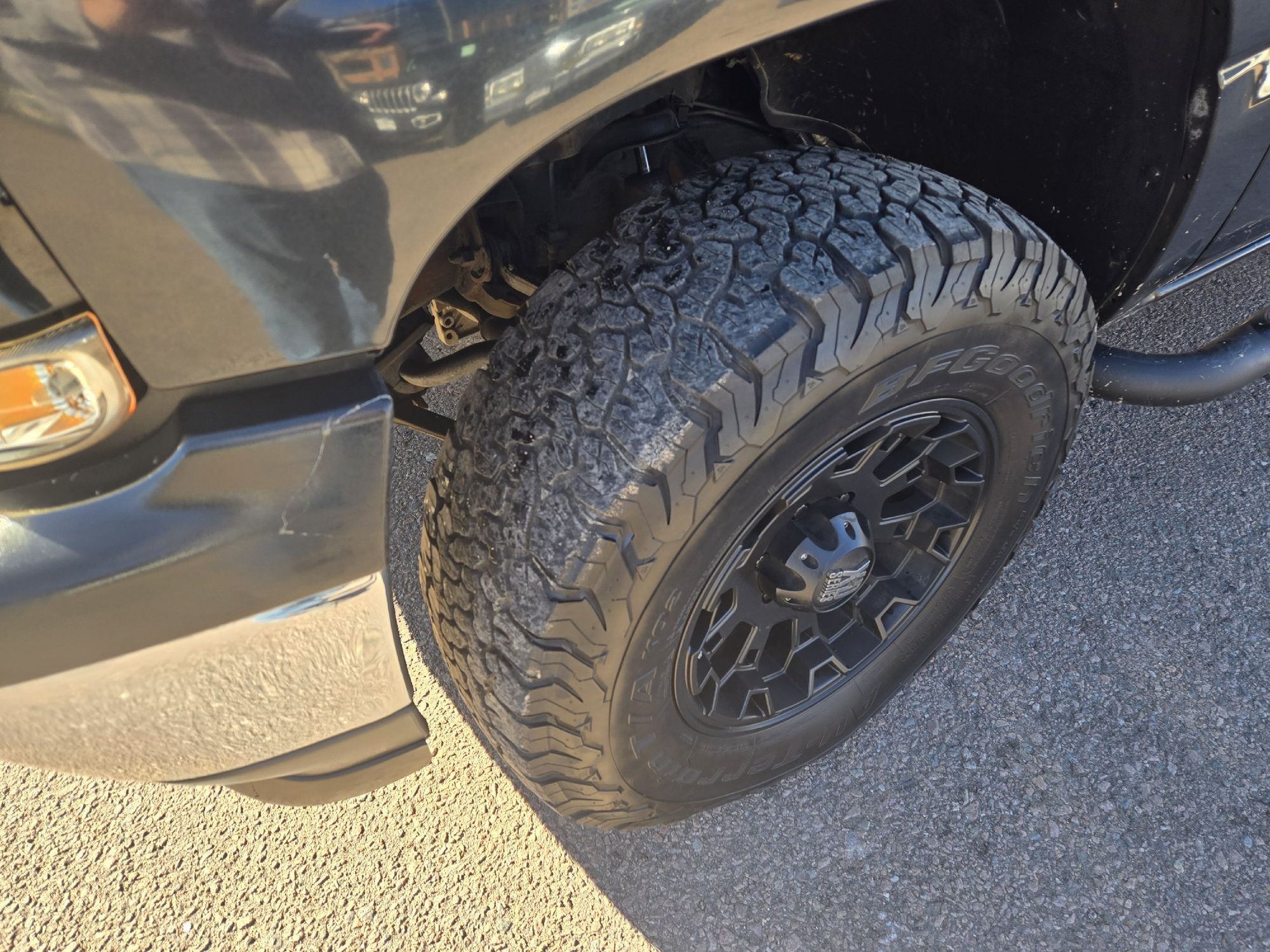 2005 Chevrolet Tahoe photo 3