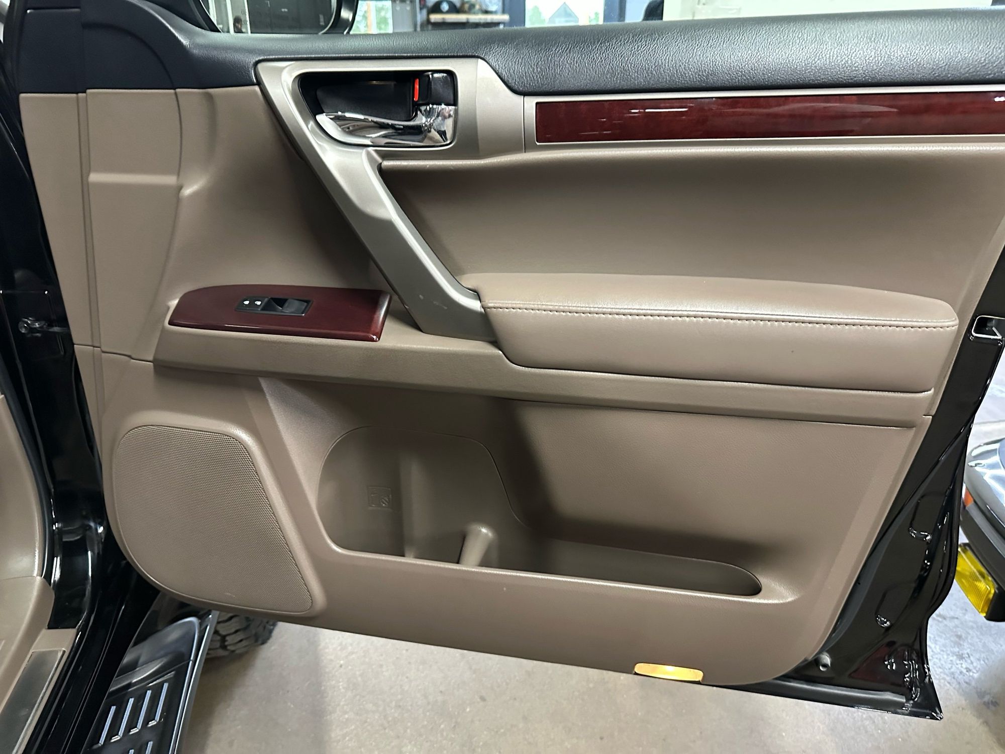 2019 Lexus GX 460 photo 30