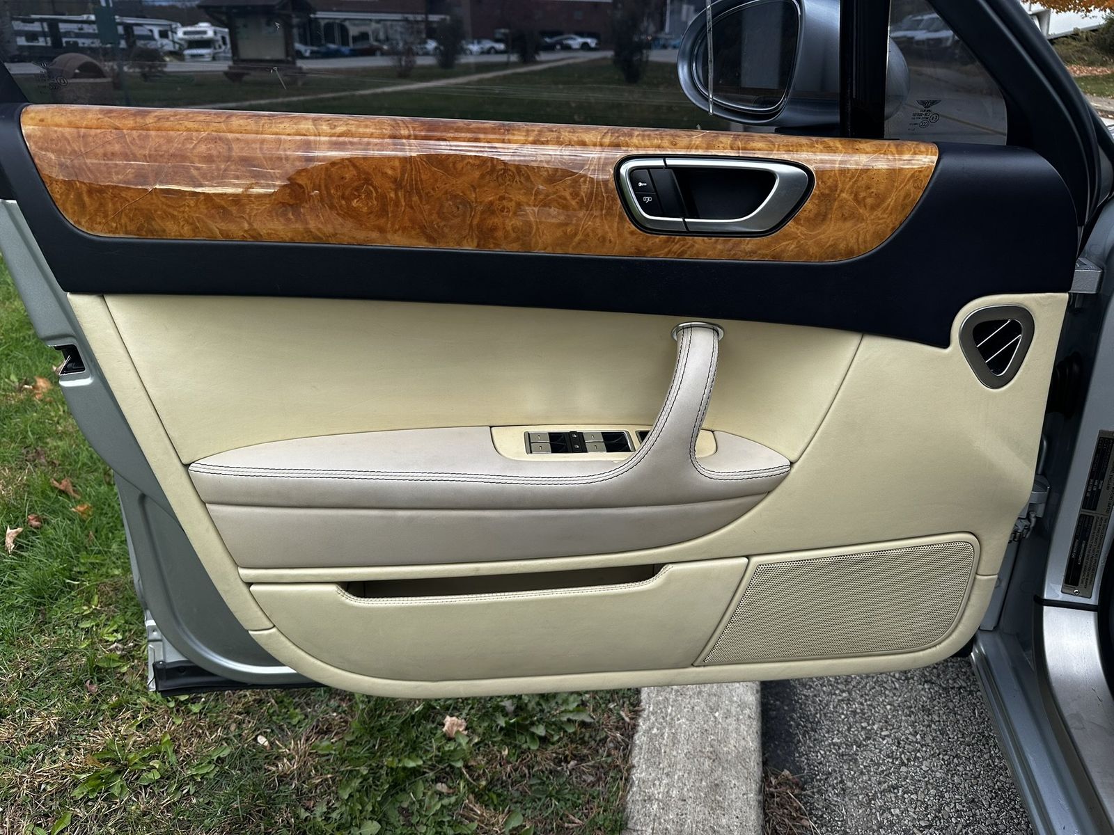 2007 Bentley Continental 38