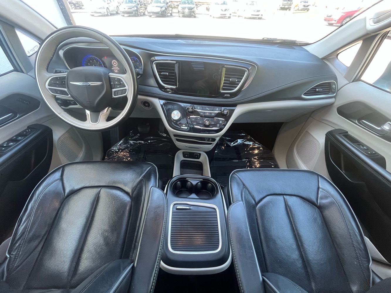 2018 Chrysler Pacifica Limited photo 24