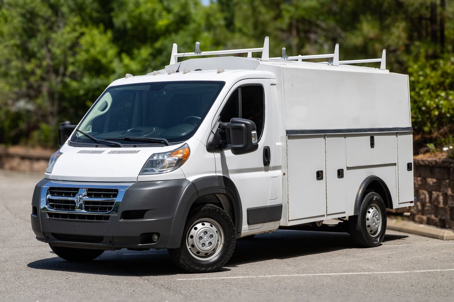 2018 RAM ProMaster Cutaway 3500 136" WB Low Roof 81" CA's photo