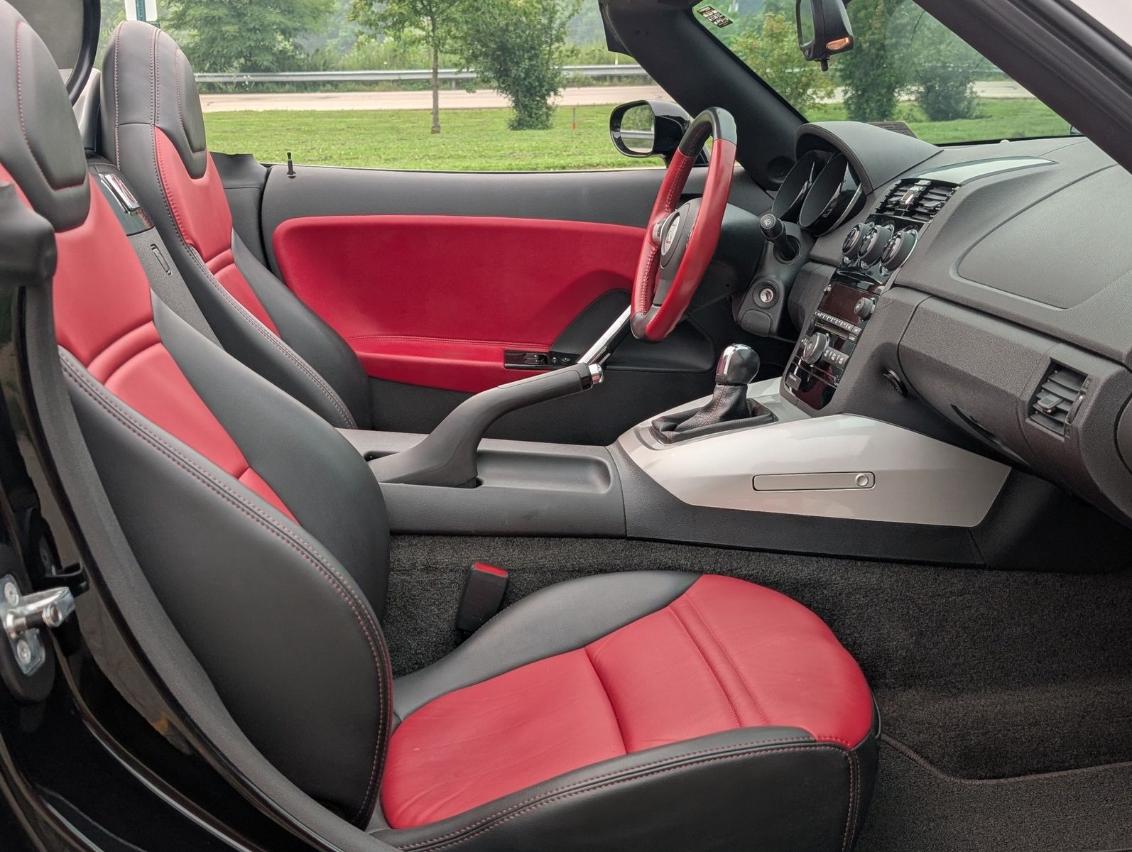 2007 Saturn Sky 44