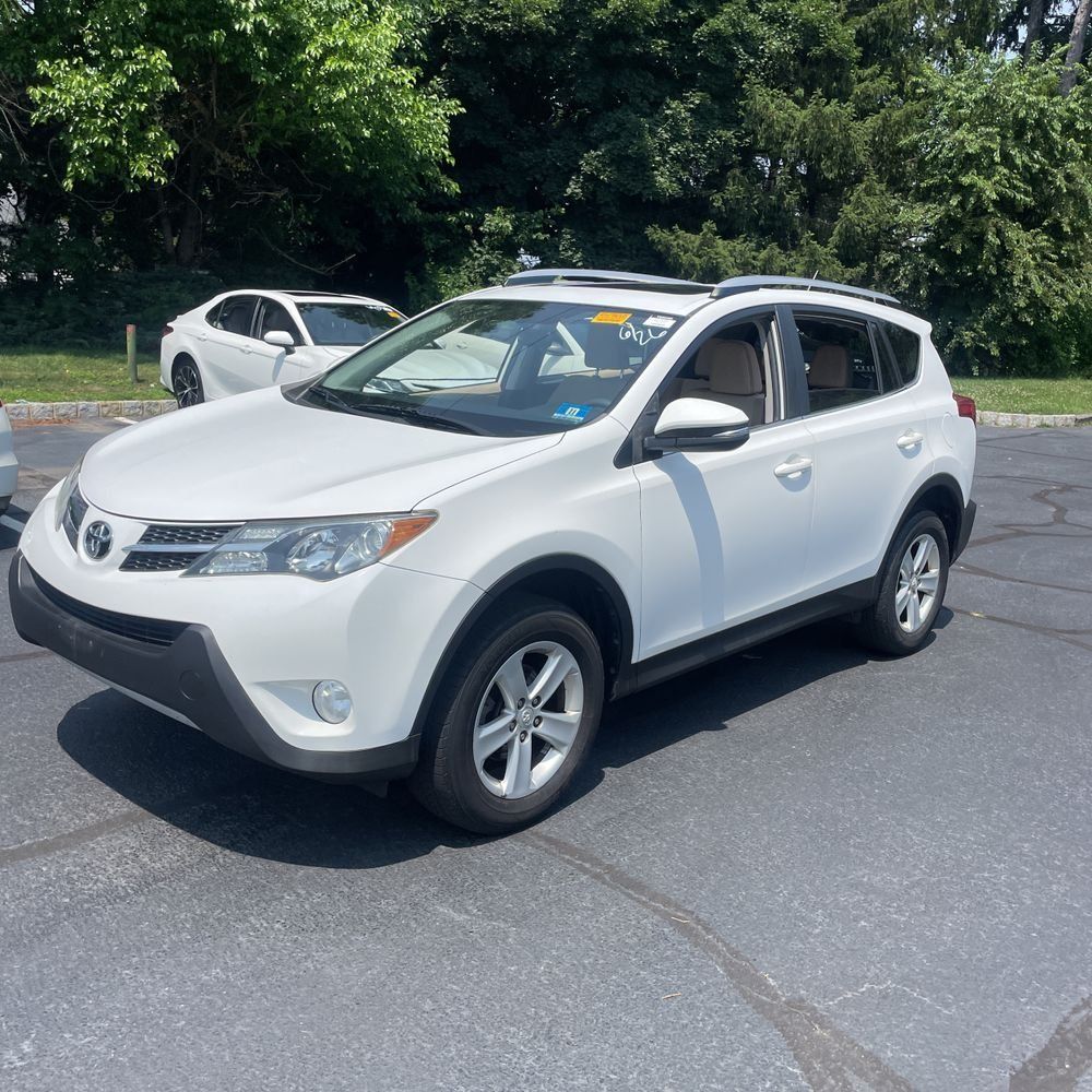 2013 Toyota RAV4 XLE AWD's photo