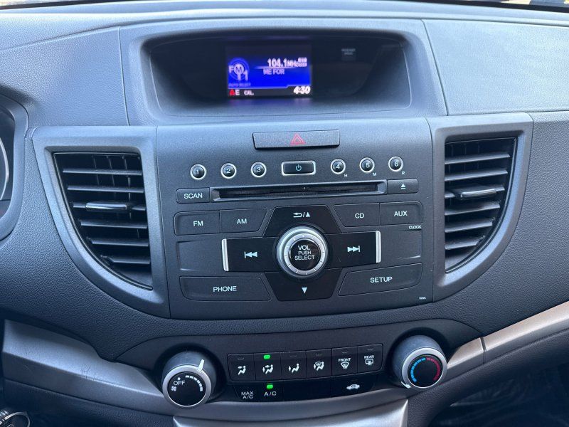 2012 Honda CR-V LX photo 25
