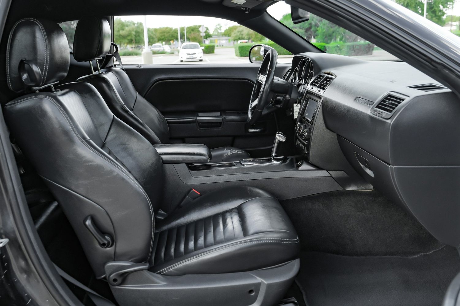 2010 Dodge Challenger R/T photo 26