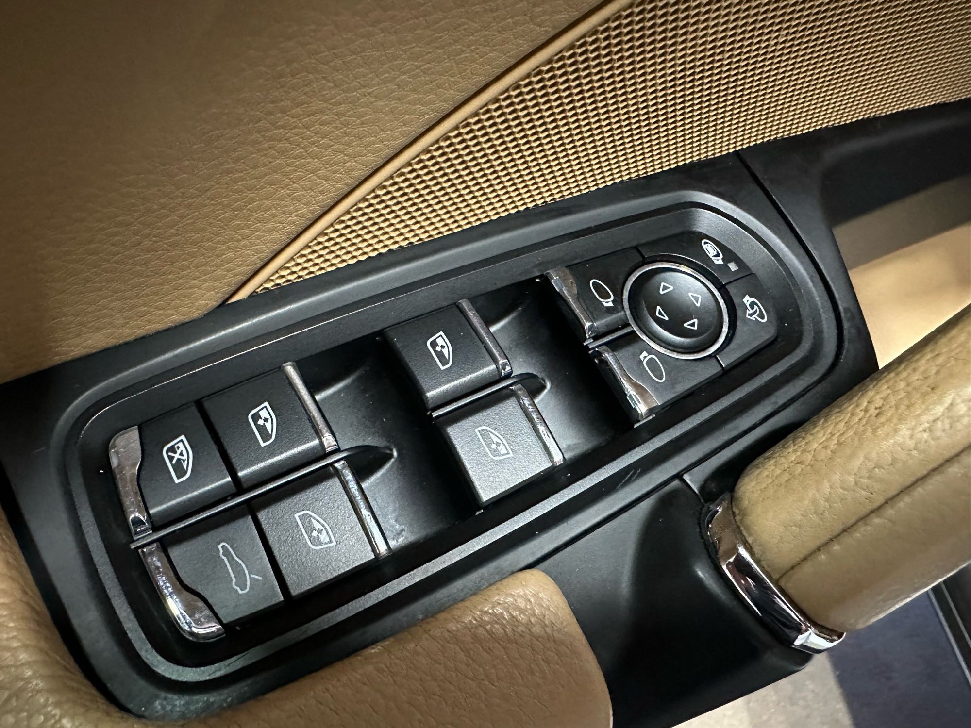 2016 Porsche Cayenne Diesel photo 11