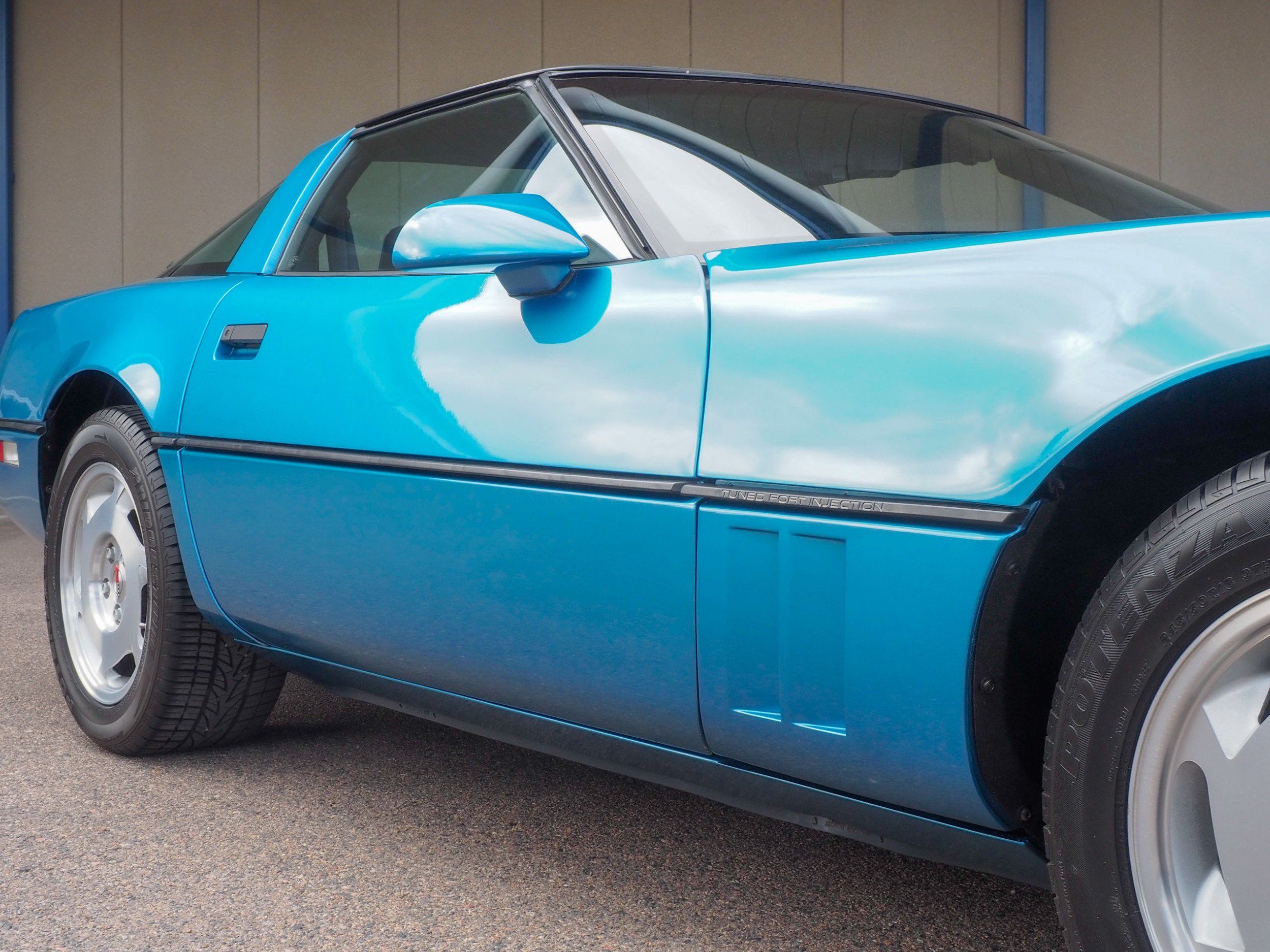 1988 Chevrolet Corvette Blue Coupe