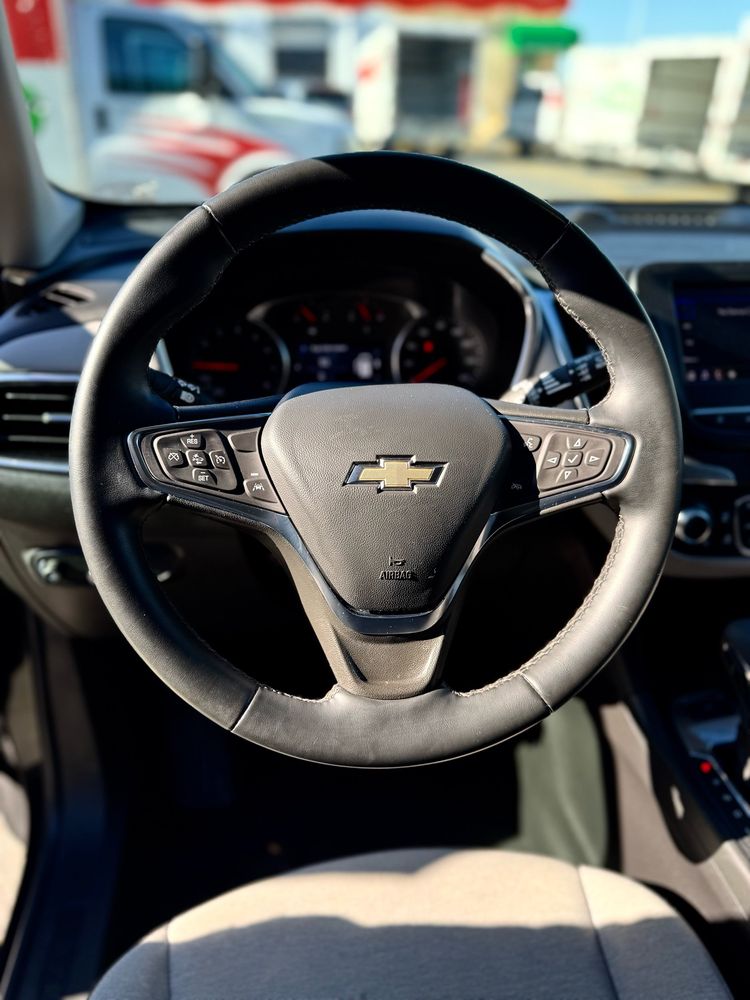 2023 Chevrolet Equinox LT photo 4